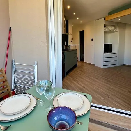Appartement Cosy A Avec Climatisation Et Parking - Fr-1-226b-200 *