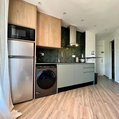 Appartement Cosy A Avec Climatisation Et Parking - Fr-1-226b-200